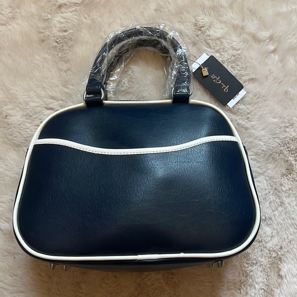 Brandy Melville Handbags - brandy melville purse